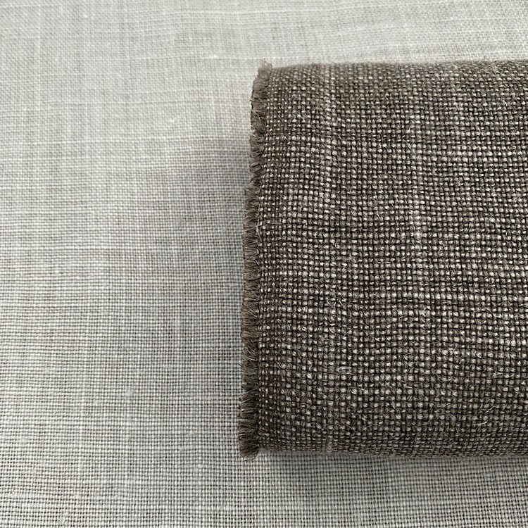 Reines, kaffeegebleichtes Leinen